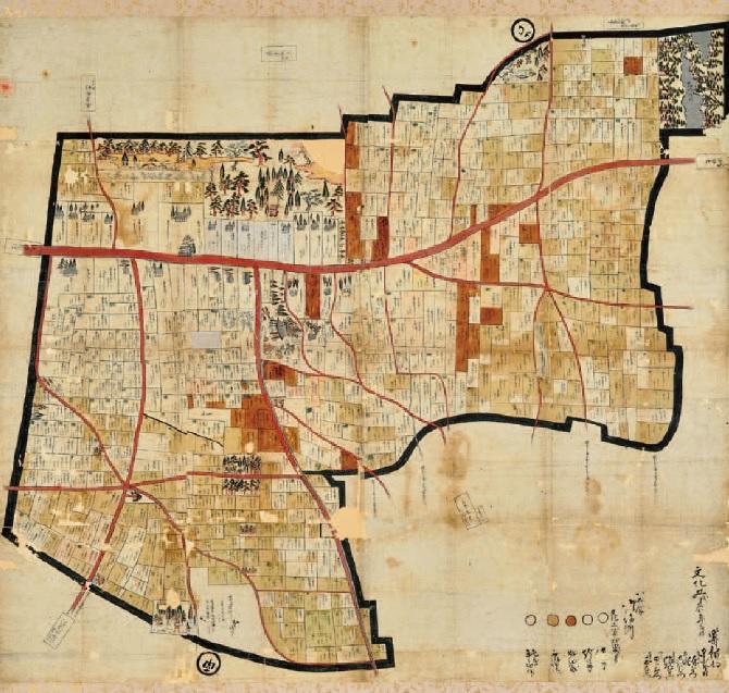 黒と赤の縁取りで描かれた地図である東小屋村全図の写真